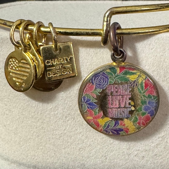 2013 PEACE LOVE MUSIC Charity by Design Series Alex and Ani Vintage Bangle - Picture 1 of 3